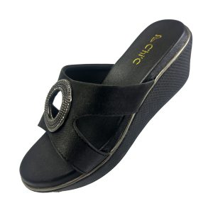 Chic Chappal Samreen